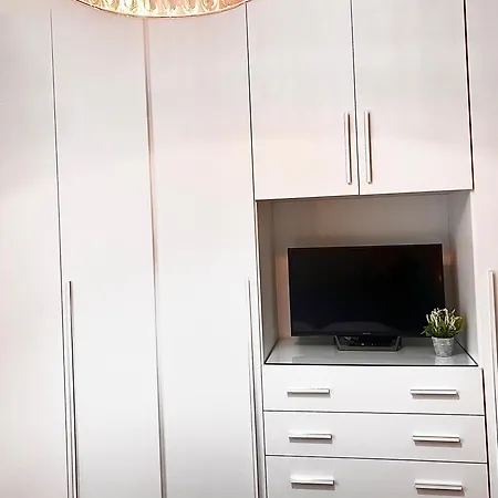 Bolognabyside -righi Apartment