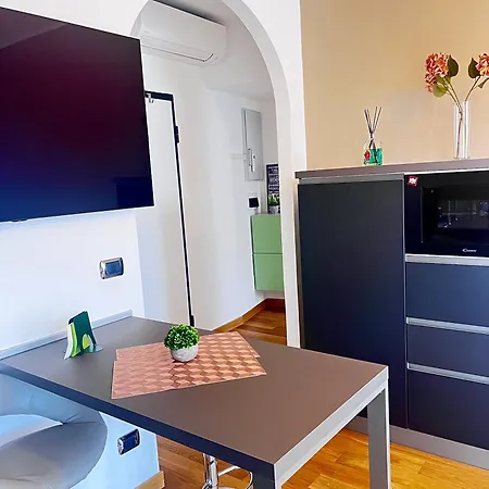 Bolognabyside -righi Apartment *