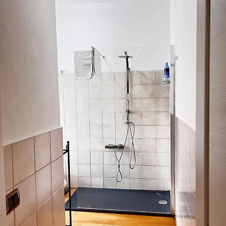 Bolognabyside -righi Apartment