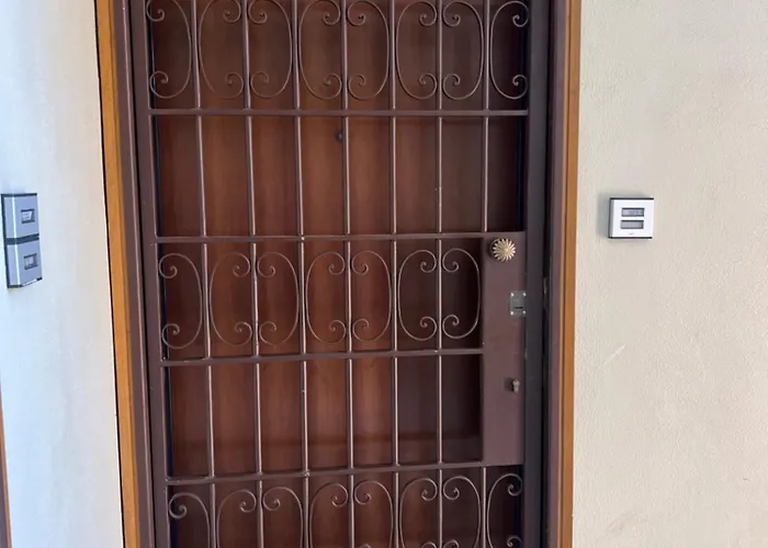 Bolognabyside -righi شقة بولونيا